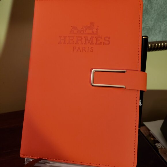 New Hermes Orange Notebook Journal with Magnetic Closure and Hermes Pen - Picture 7 of 11